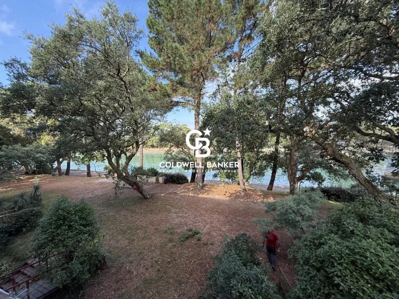 Appartement à vendre Hossegor – terrasses vue canal, volumes généreux et rénovation haut de gamme